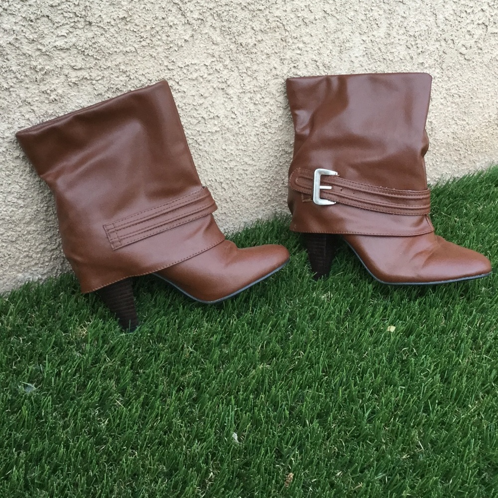 NWOT Bakers booties